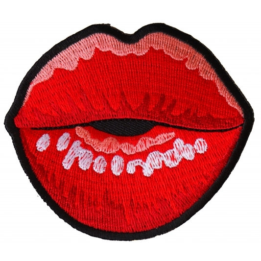 P6327 Kissing Lips Small Iron on Novelty Patch  Thunderbird Speed Shop