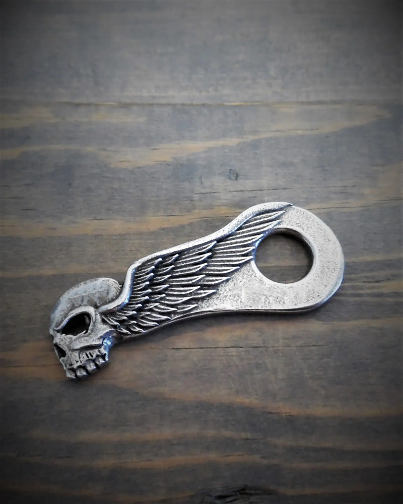 BBH-03 Skull Wing Bell Hanger  Thunderbird Speed Shop